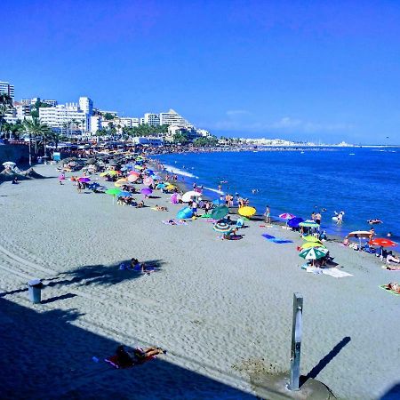 Precioso Apartamento Frente Al Mar Benalmadena Bagian luar foto