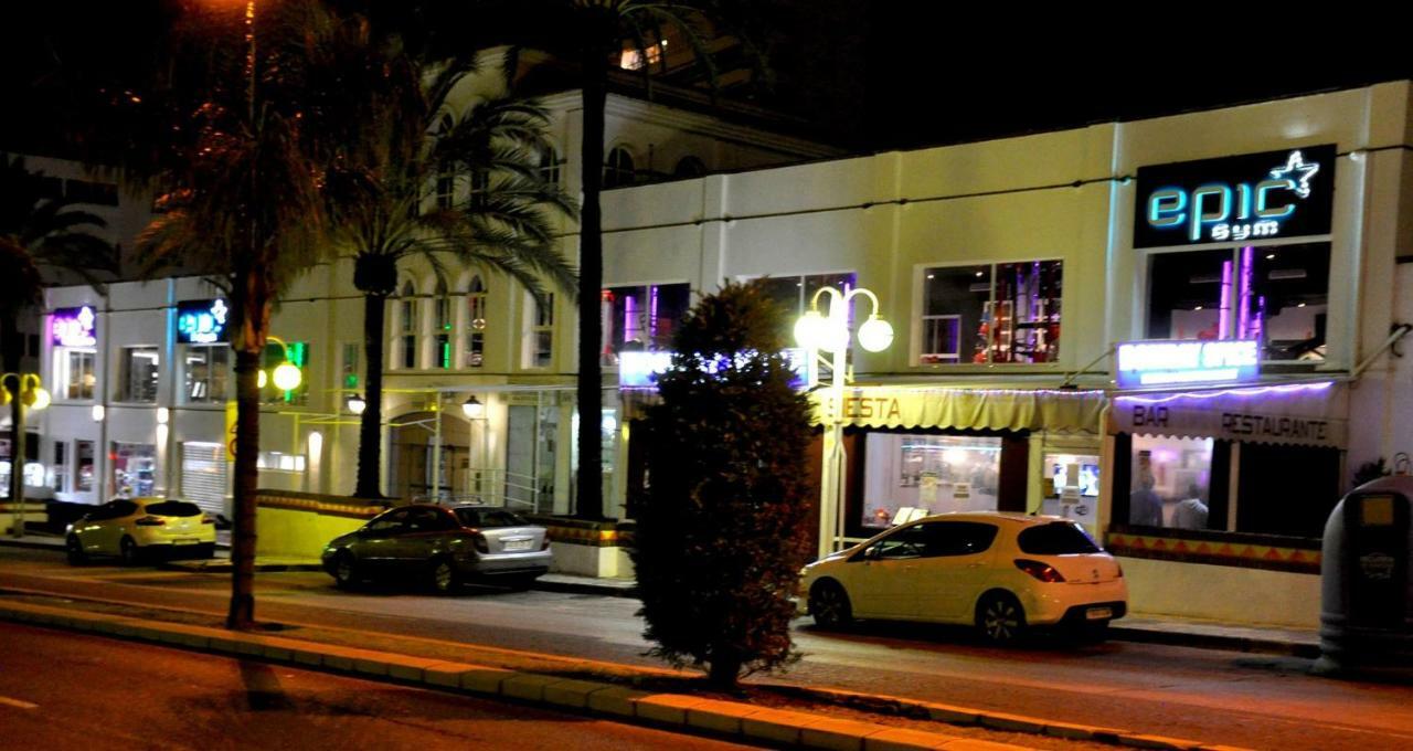 Precioso Apartamento Frente Al Mar Benalmadena Bagian luar foto