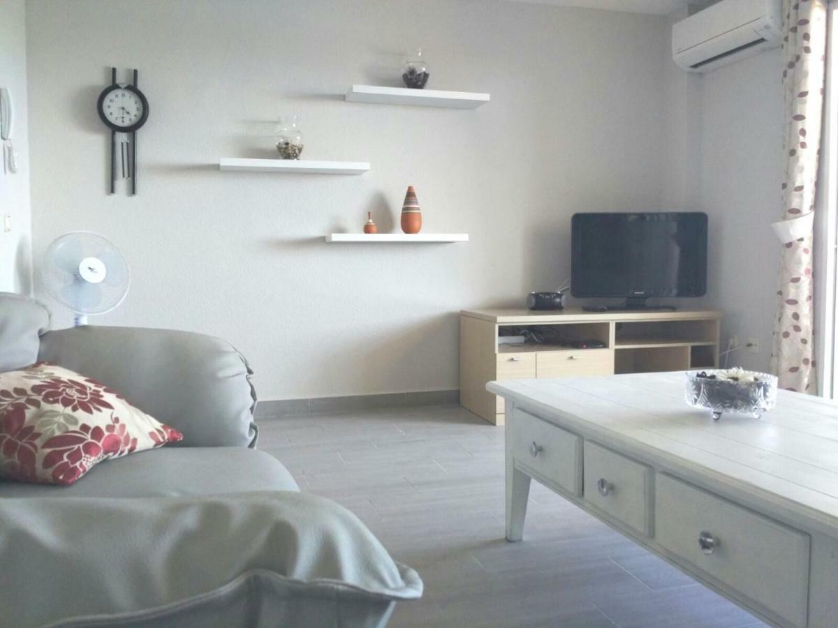 Precioso Apartamento Frente Al Mar Benalmadena Bagian luar foto