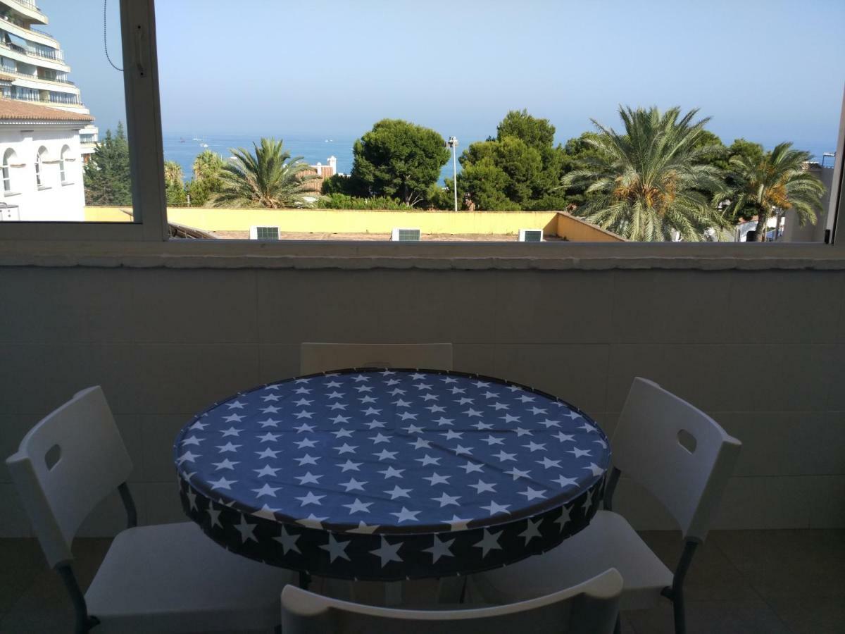 Precioso Apartamento Frente Al Mar Benalmadena Bagian luar foto