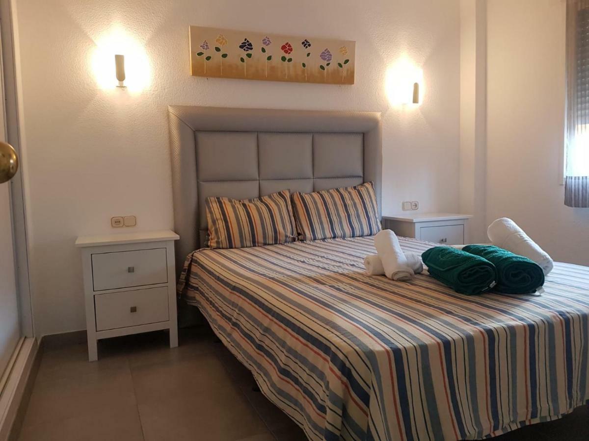 Precioso Apartamento Frente Al Mar Benalmadena Bagian luar foto