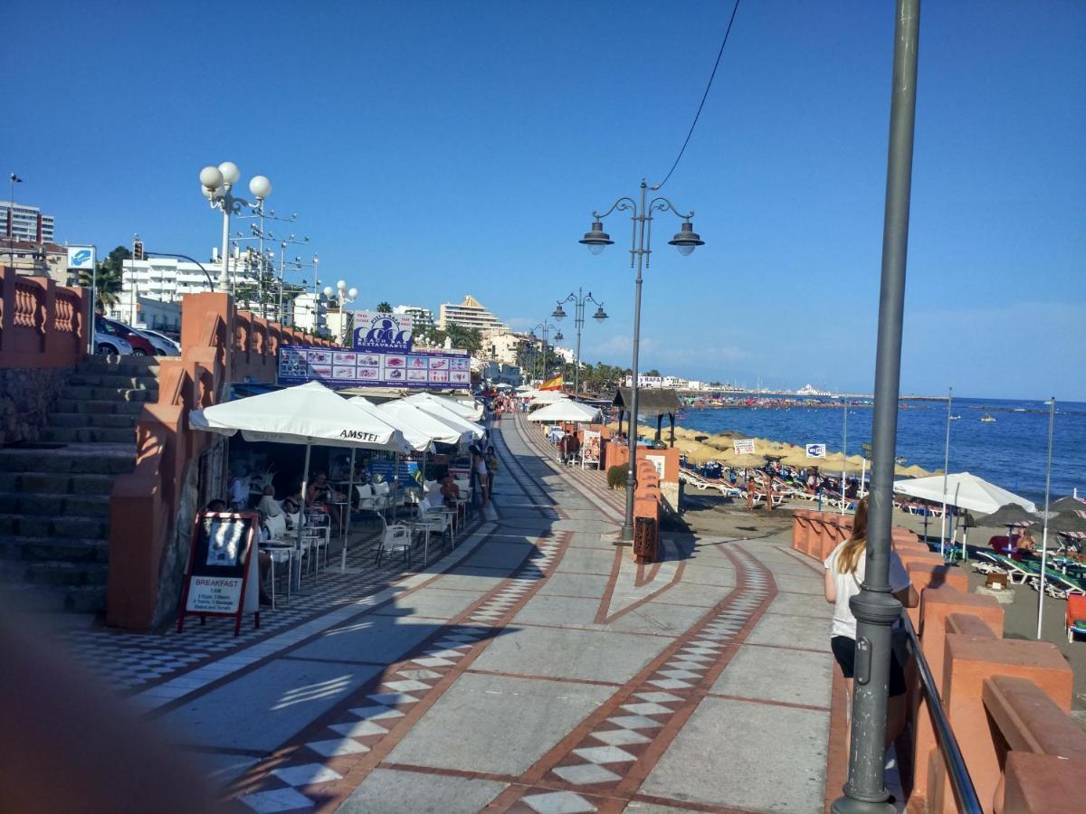 Precioso Apartamento Frente Al Mar Benalmadena Bagian luar foto
